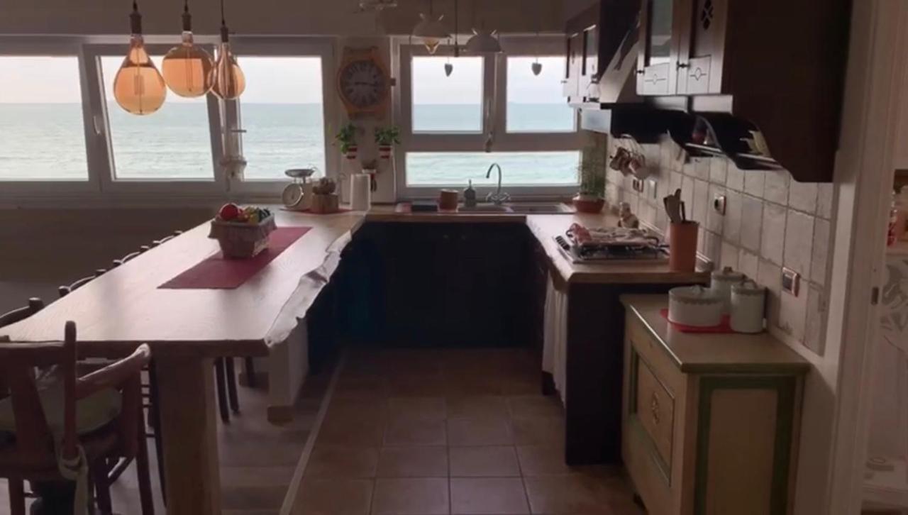 Roma Meraviglioso Attico Sul Mare Ladispoli Esterno foto